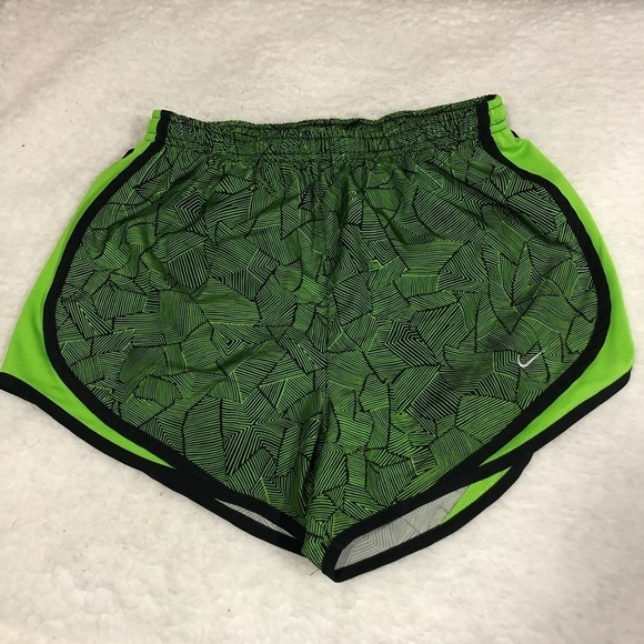 Nike neon Green dri-fit sports shorts size small Nike gym shorts workout shorts﻿ - Picture 2 of 7